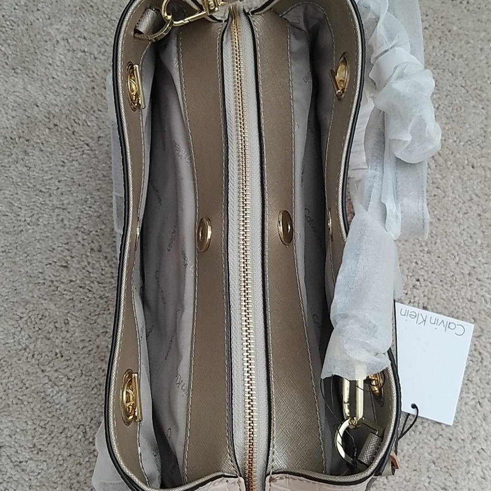 Calvin Klein bag - Picture 4 of 8